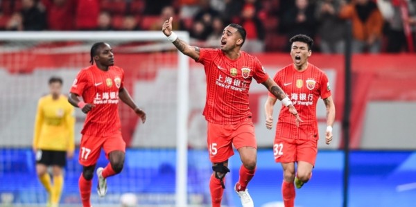 中超形势：蓉城2分优势领跑 2强积分归零+4队2连败 下轮2场焦点战