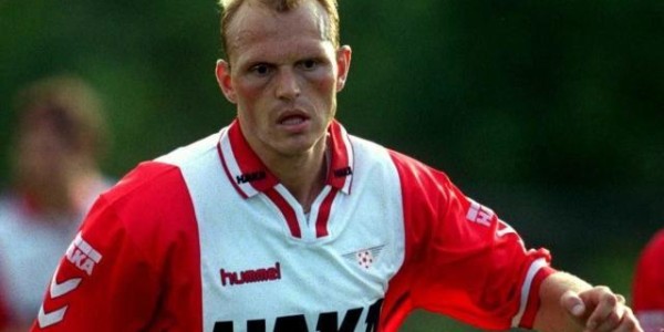 jrs低调看高清直播-【人物】在梦剧场爆冷！特温特主帅是一个更好的光头