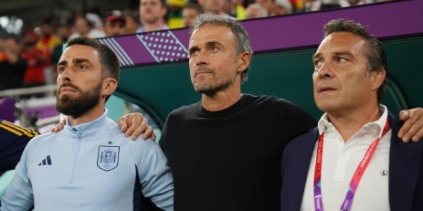 足球直播在线直播观看免费-恩里克将登航母：“恩”师天降巴黎，内少枯木逢春？