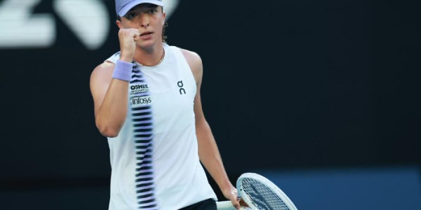 山猫直播-莱巴透露战斯瓦泰克的两大关键，丝袜称气温还这么高会手足无措|莱巴金娜|梅尔滕斯|伊莉丝-梅尔滕斯|女单|澳网_新浪体育_新浪新闻